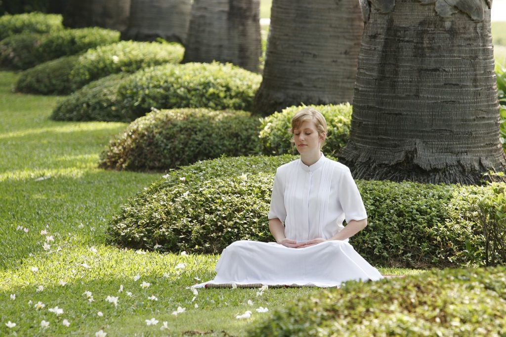 buddhist, meditation, woman-481763.jpg